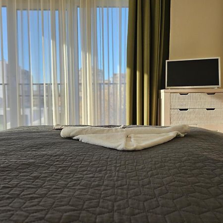 Апартаменты Downтown - Free Parking Варна Экстерьер фото